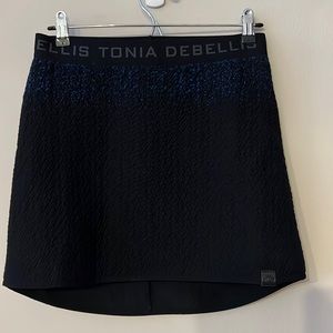 TONIA DEBELLIS ski skirt size Small